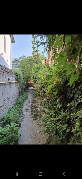 Mitropolie, apartament 3 camere, demisol inalt